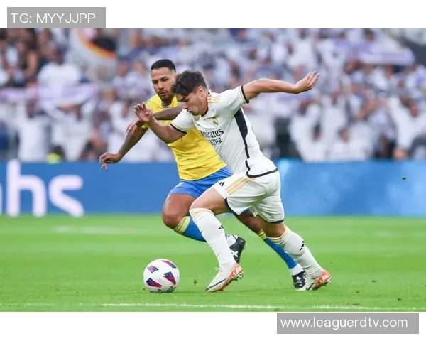 足球明星与雪茄的完美结合精彩瞬间图片欣赏