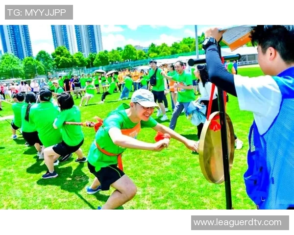 三年级体育课的快乐时光与团队合作精神的培养之旅