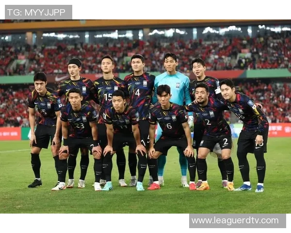 中国与韩国足球赛精彩对决分析及战况回顾